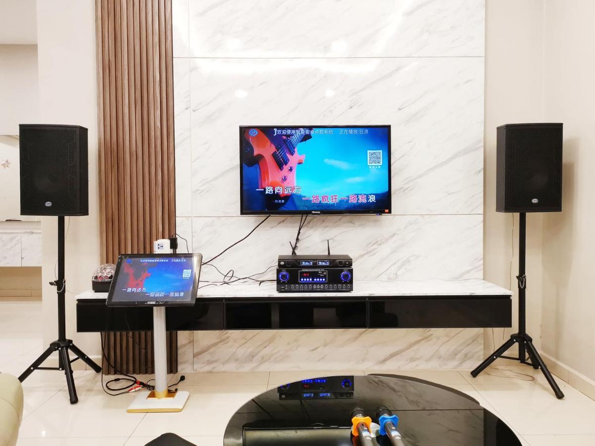 Bungalow Party House * Johor Bahru